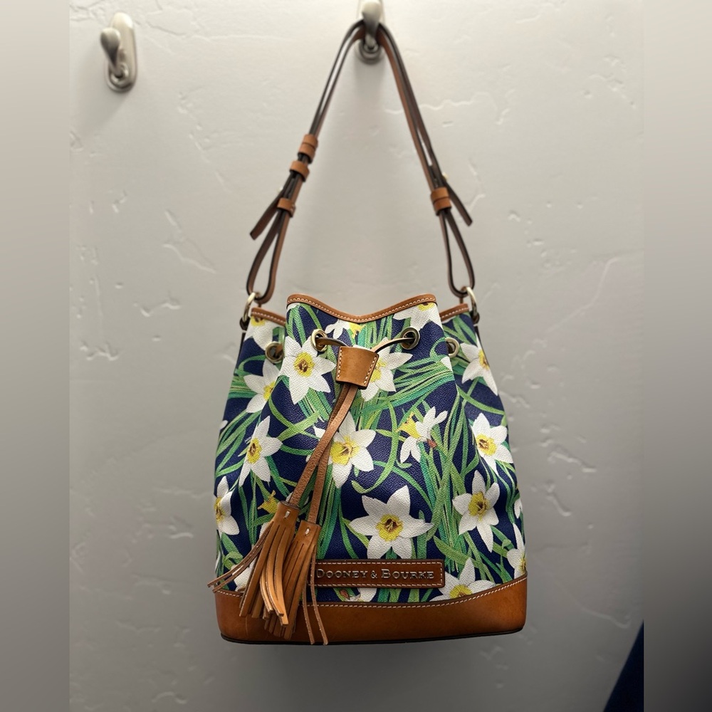 Dooney & and Bourke Daffodil flowers Blue Green Tassel Drawstring Bucket Purse